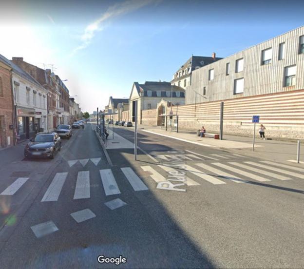 Superbe Studio Hyper Centre Tout Equipe Wifi Netflix 2Pers Amiens Luaran gambar